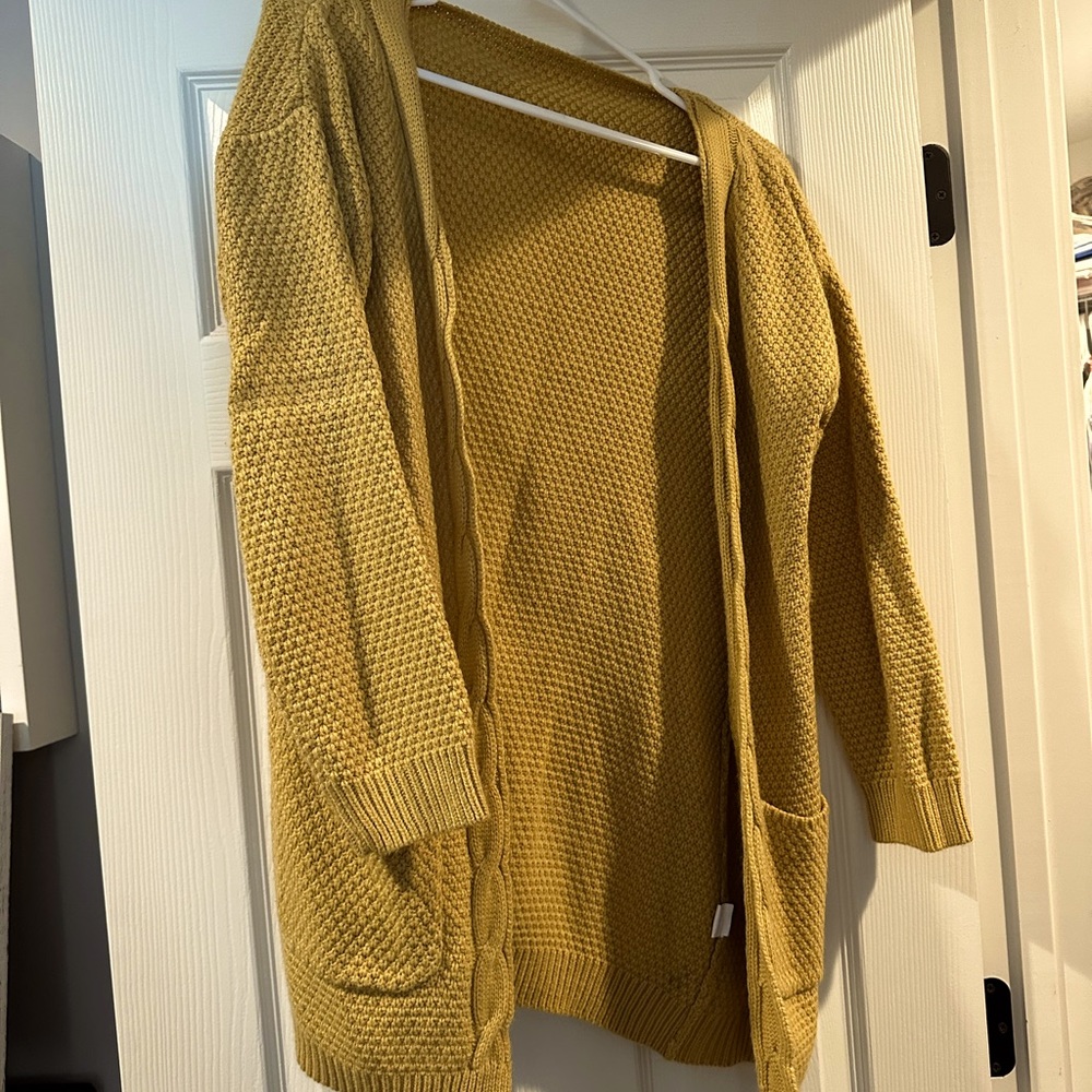 Women’s Nee Sweater/Cardigan